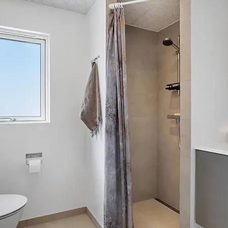 Feriehus Fantastisk Hjem I Med Sauna Bogense